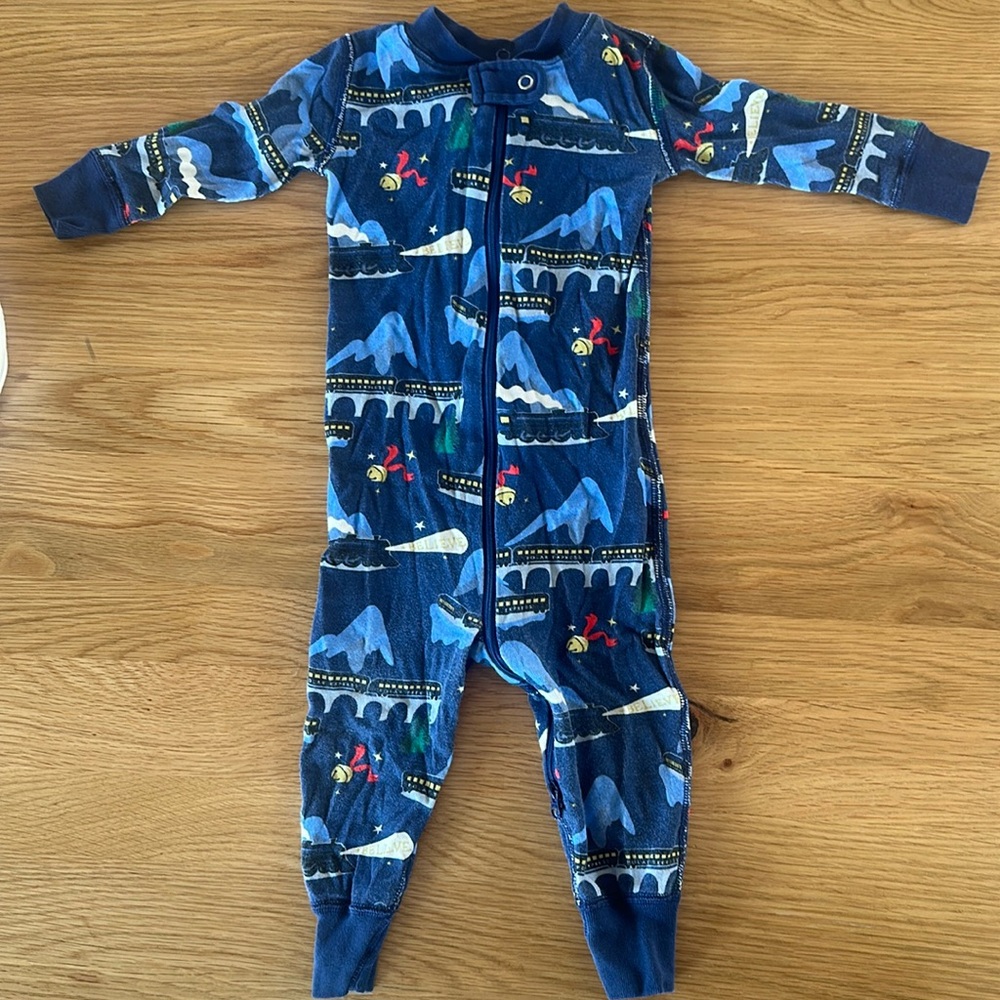 Hanna Anderson Polar Express Christmas Onsie 12-18 months